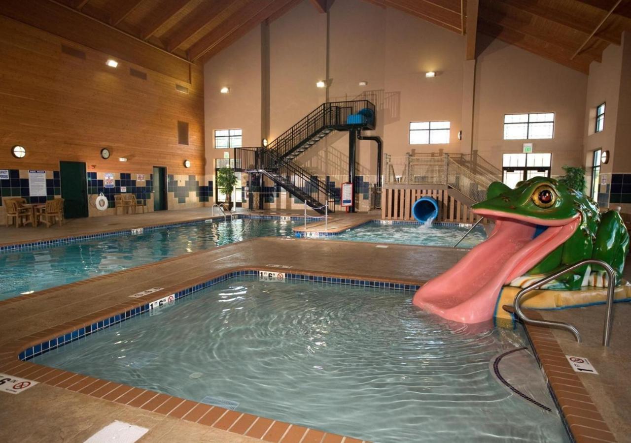 Timberlake Lodge Grand Rapids Exterior foto